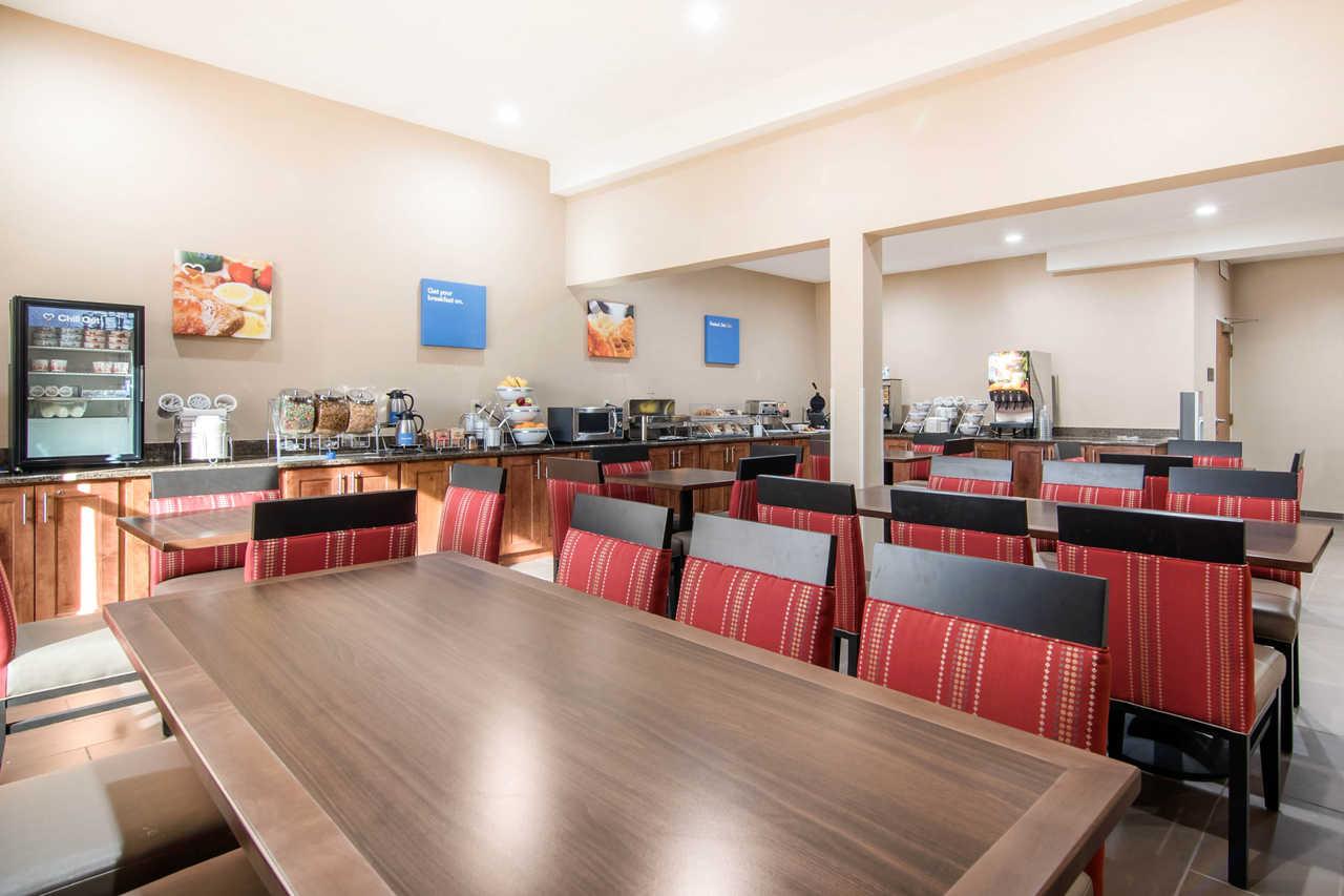 Comfort Inn & Suites Junction City - Near Fort Riley Extérieur photo