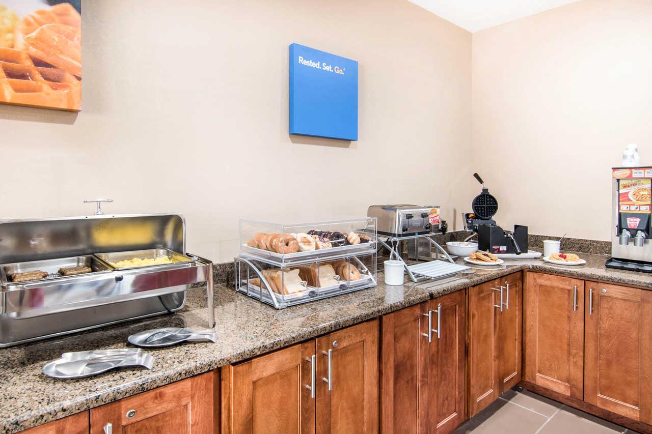 Comfort Inn & Suites Junction City - Near Fort Riley Extérieur photo