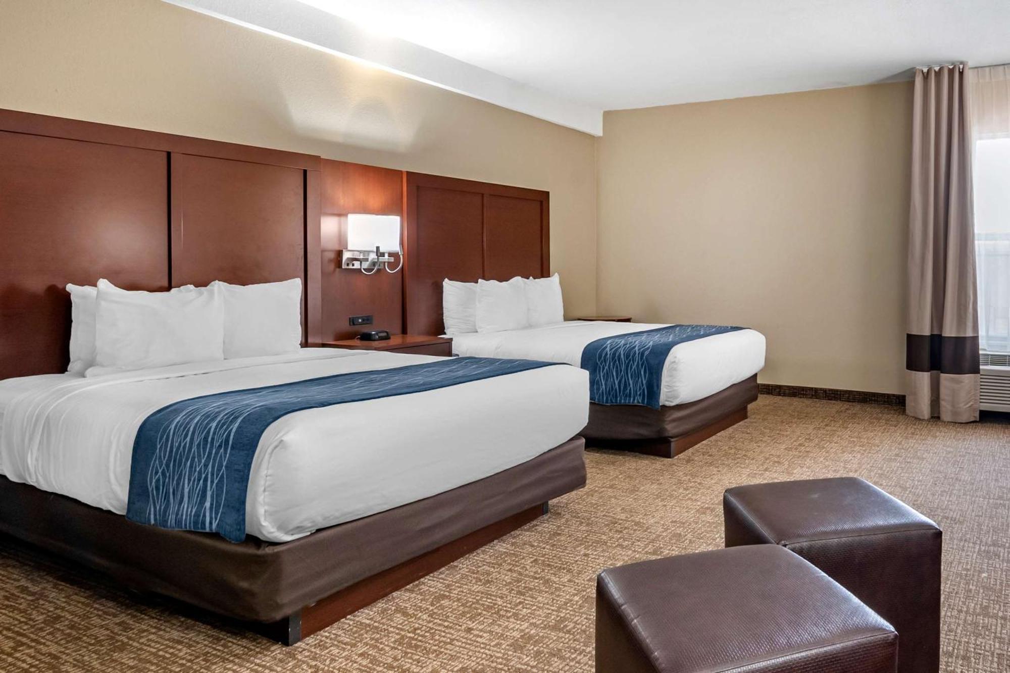 Comfort Inn & Suites Junction City - Near Fort Riley Extérieur photo