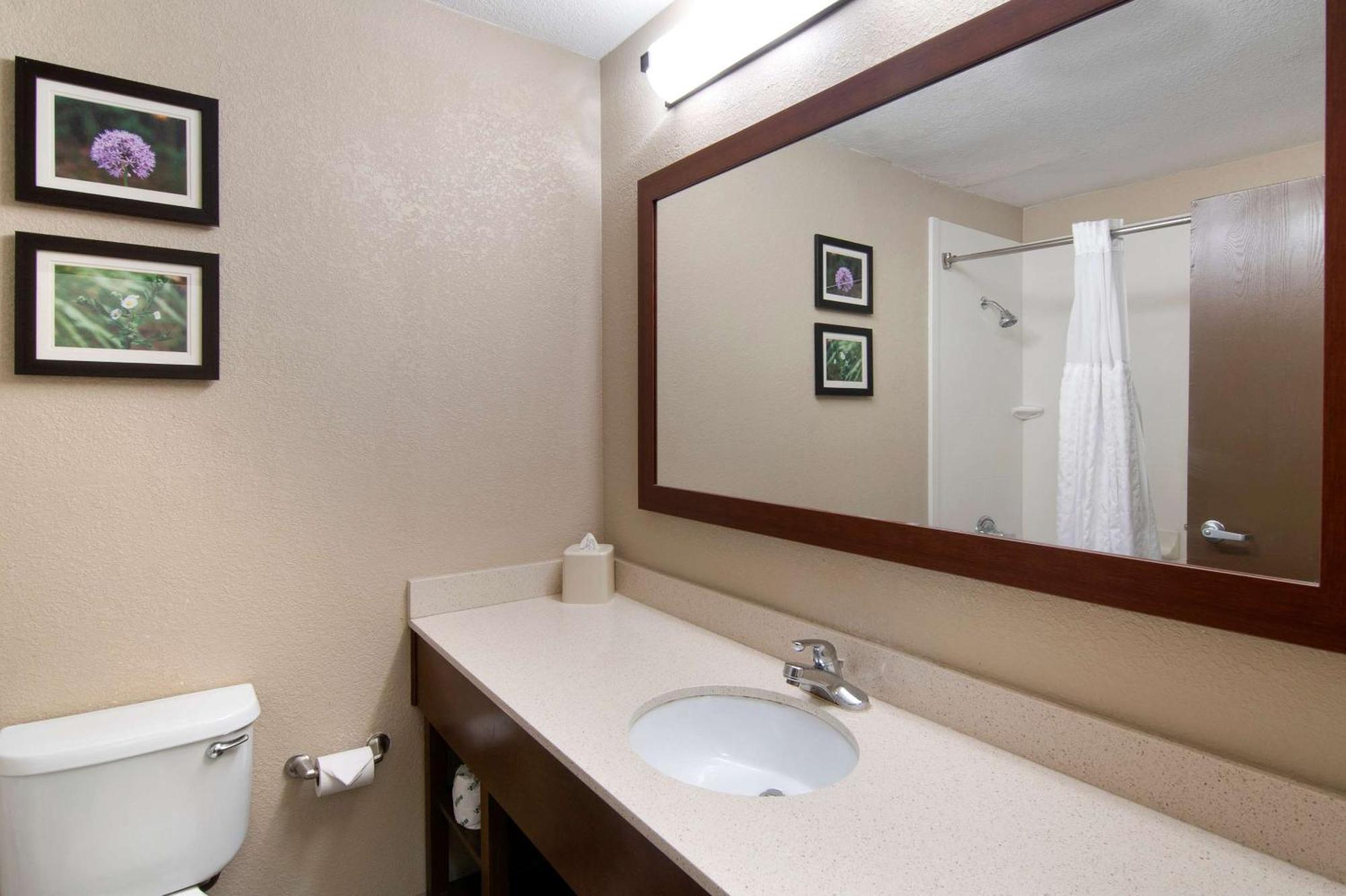 Comfort Inn & Suites Junction City - Near Fort Riley Extérieur photo